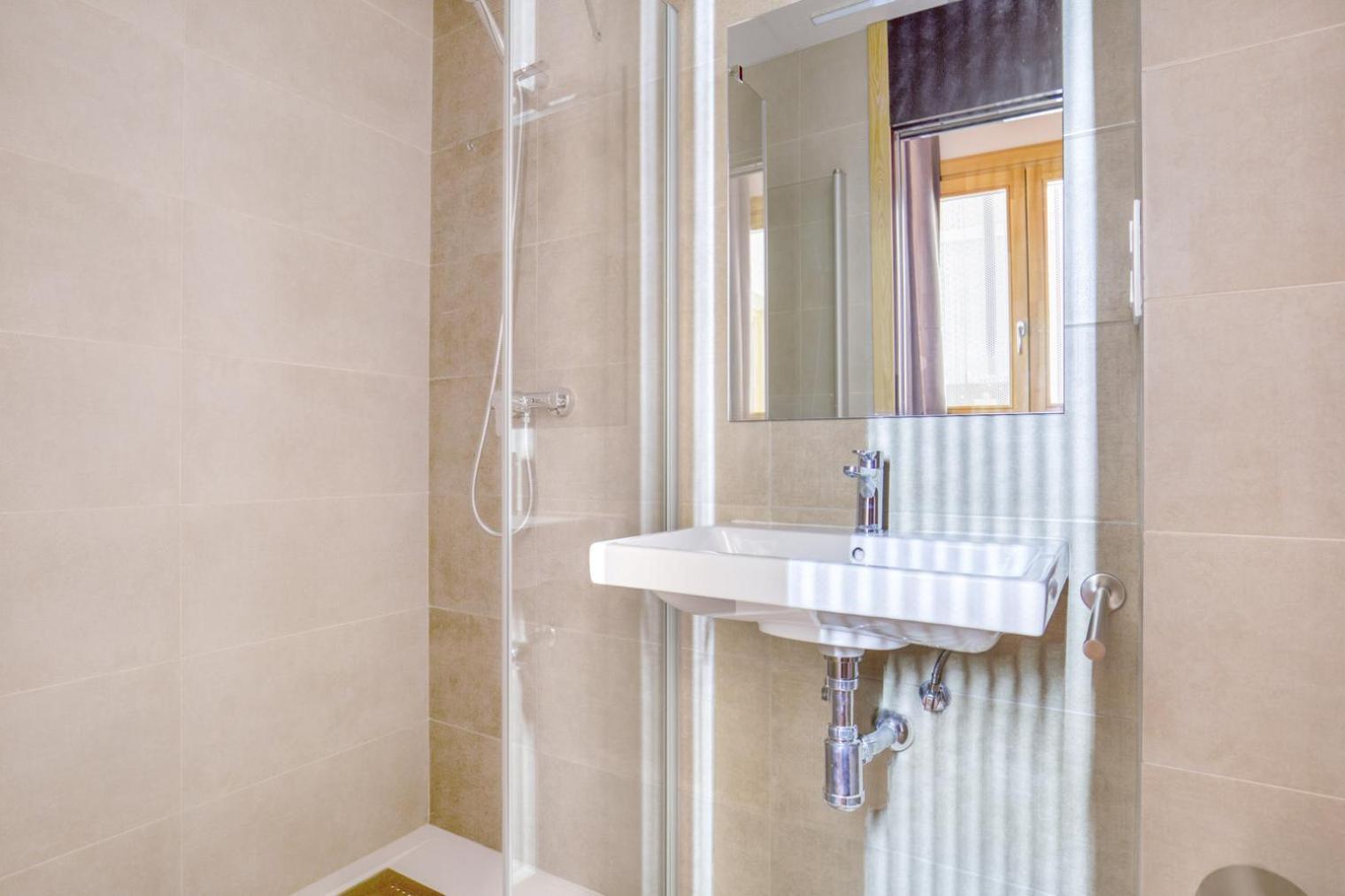 Renovated El Born 2br Nr Port Vell Bcn-59 Appartement *